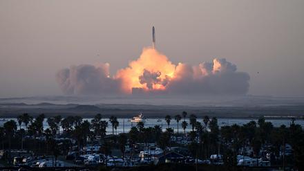 Zweiter Startversuch von Starship am 18. November 2023.