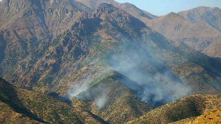 Rauch im Kandil-Gebirge nach türkischem Beschuss (Symbolbild)
