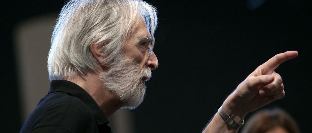 Präzisionsarbeit. Michael Haneke, 70, bei den Proben zu "Così fan tutte" im Teatro Real in Madrid.