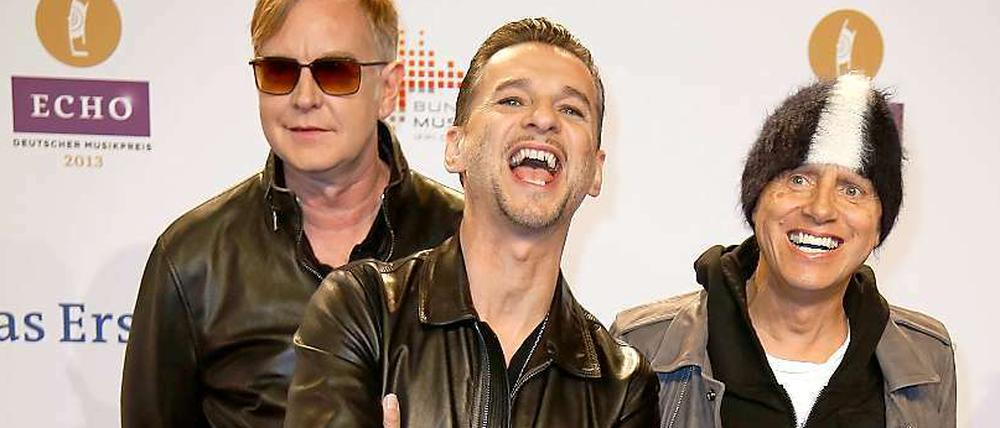Das Depeche-Mode-Trio (v.l.) Andrew Fletcher, Dave Gahan und Martin Gore werden am 21. März 2013 in Berlin mit dem deutschen Echo Music Award in der Kategorie „Gruppe des Jahres Rock/Pop international“ ausgezeichnet. 
