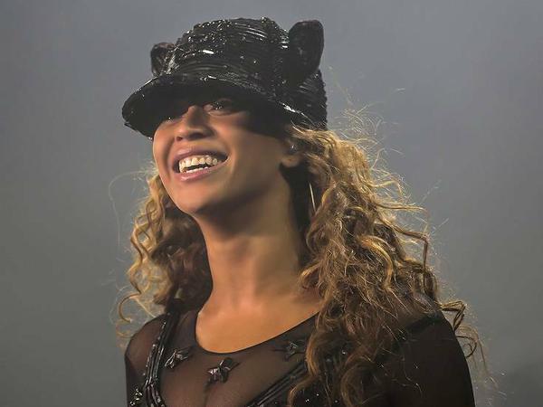 Ritt durchs Land der alten Hits. Beyoncé, 31, in der O2 World. 