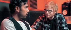 Der neue Pilzkopf. Jack (Himesh Patel, links) trittt auch mit Popstar Ed Sheeran auf.