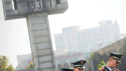 Gedenken ans Nanking-Massaker. Chinesische Soldaten am 75. Jahrestag. 