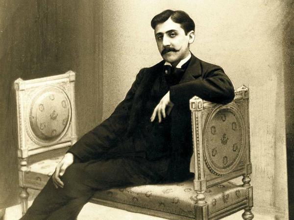 Erinnerungskünstler. Der französische Schriftsteller Marcel Proust (1871 – 1922), hier auf einem Foto von 1896. 