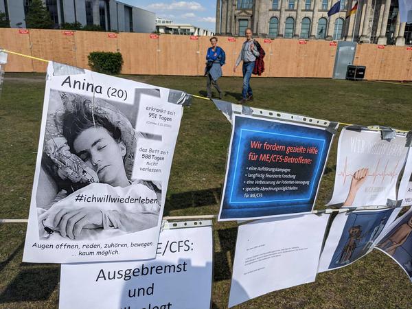 ME/CFS-Demo vor dem Bundestag
