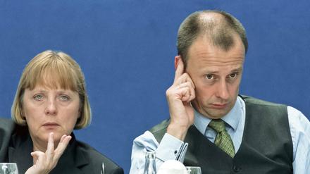 Das waren Zeiten: Merkel und Merz auf einem CDU-Parteitag 2001.