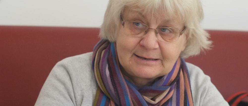 Die 72-jährige Antifa-Aktivistin Irmela Mensah-Schramm beim Tagesspiegel-Interview.