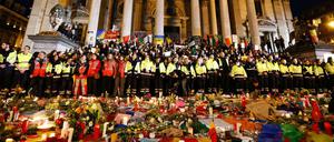 Gedenken an die Opfer der Terroranschläge am 22. März auf dem Brüsseler Börsenplatz.