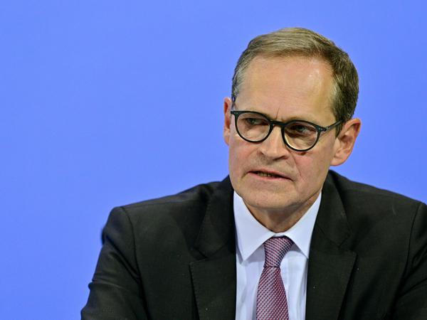 Michael Müller soll die Enquetekommission des Bundestages zum Afghanistan-Einsatz leiten. Von 2014 bis 2021 war er Regierender Bürgermeister von Berlin.