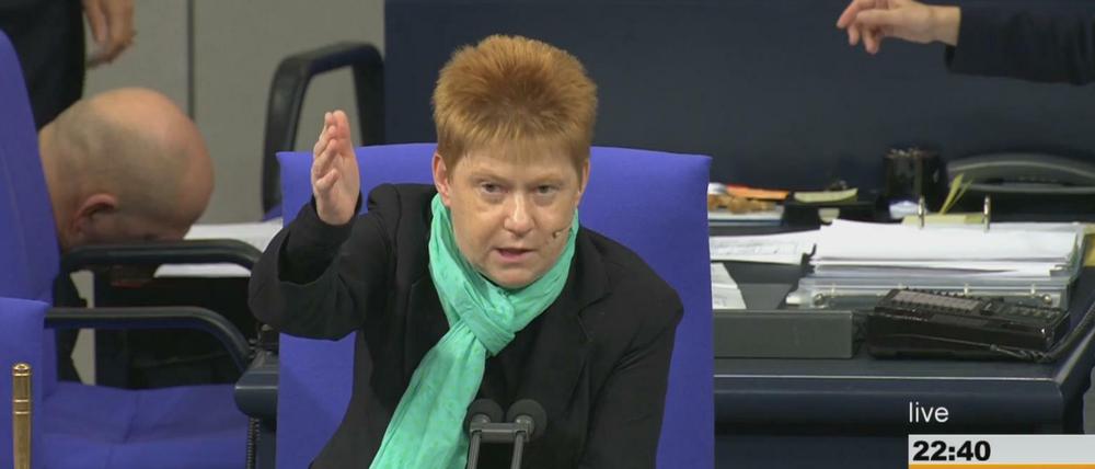 Bundestagsvizepräsidentin Petra Pau (Die Linke) beendet am 18.01.2018 die Sitzung des Bundestags in Berlin. Ein von der AfD beantragter Hammelsprung hatte ergeben: Der Bundestag war nicht beschlussfähig.