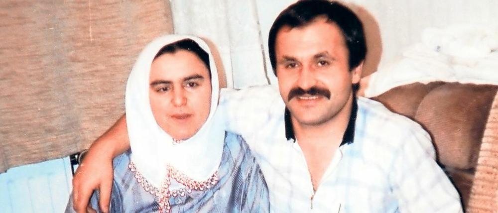 Der am 9. September 2000 mutmaßlich vom NSU ermordete Enver Simsek mit seiner Ehefrau.