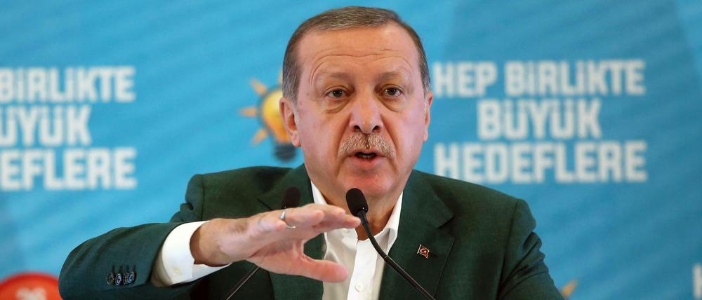 Der türkische Präsident Recep Tayyip Erdogan besetzt die Bürgermeisterposten mit loyalen Gefolgsleuten.