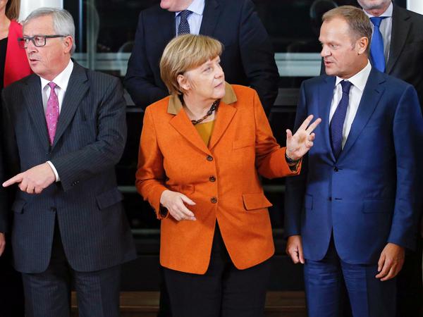 EU-Kommissionspräsident Jean-Claude Juncker, Bundeskanzlerin Angela Merkel und EU-Ratspräsident Donald Tusk (von links) beim EU-Flüchtlingsgipfel.