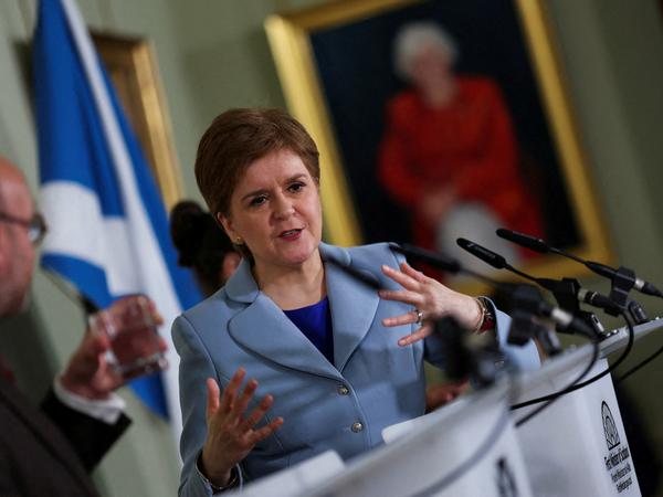 Ex-Regierungschefin Nicola Sturgeon sprach sich bei einer Pressekonferenz im Juni 2022 für ein weiteres Referendum über die Unabhängigkeit Schottlands von Großbritannien aus.