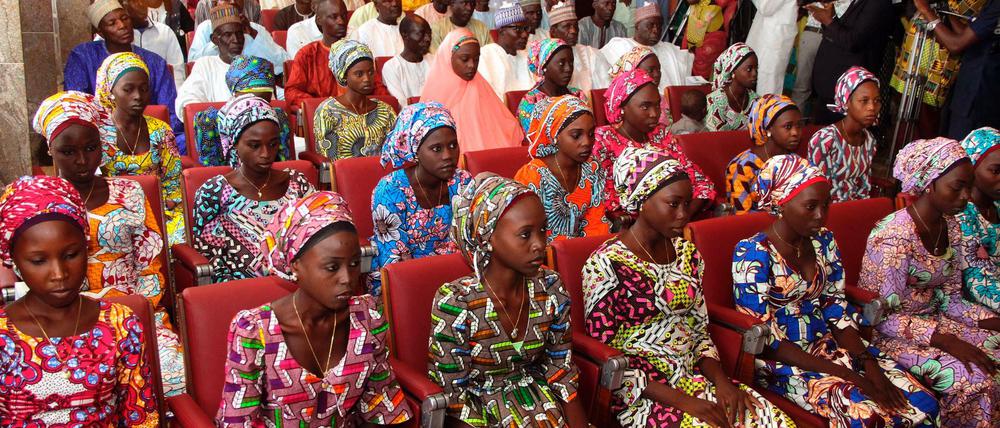 Archivnild von 21 Schulmädchen, die von Boko Haram bereits im vergangenen Jahr freigelassen wurden.