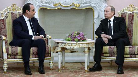 Frankreichs Präsident Francois Hollande und Russlands Präsident Wladimir Putin. 