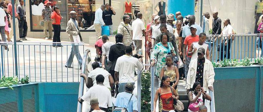 Die afrikanische Mittelschicht, hier in einem Einkaufszentrum in Johannesburg, wächst stetig. 