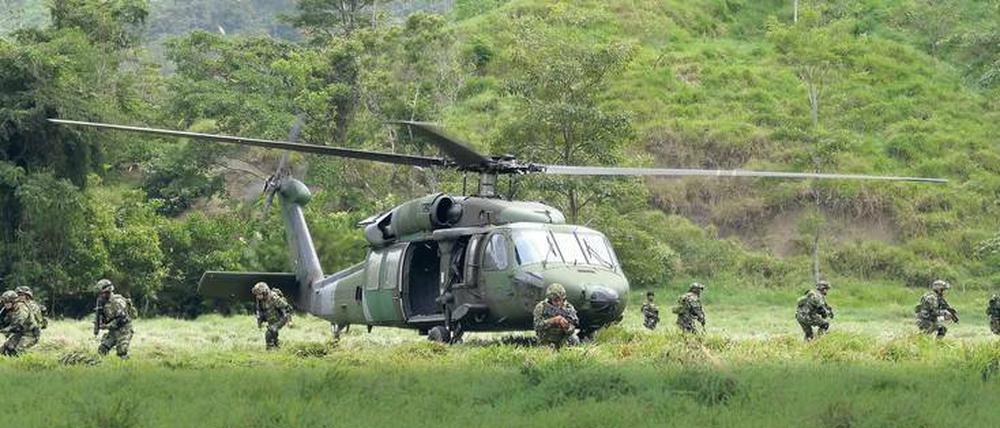 Grüne Zone. Soldaten des kolumbianischen Militärs sollen die ehemals von Farc-Rebellen gehaltenen Gebiete sichern.