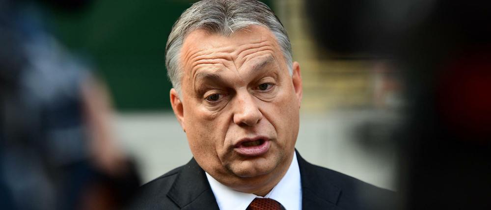 Viktor Orban schraubte nach seiner Stimmabgabe in Budapest die Erwartungen herunter.