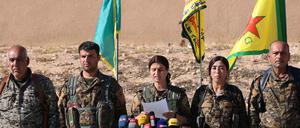 Kommandeure der Koalition der Syrischen Demokratischen Streitkräfte (SDF) verkünden den Start des Angriffs.