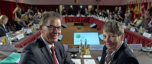 Bundesentwicklungsminister Gerd Müller und Bundesumweltministerin Barbara Hendricks eröffneten am Donnerstag die Klimakonferenz in Berlin. 