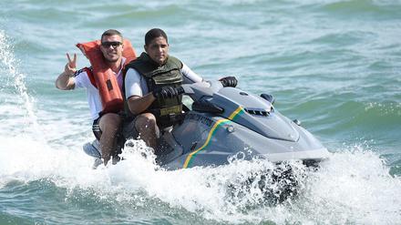 Ein Ausflug bei der Fußball-WM 2014 in Brasilien: Lukas Podolski als Passagier auf einem Jet-Ski