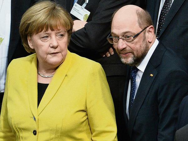 Im Februar trafen sie sich bei der Bundesversammlung - und nun auch beim Koalitionsgipfel: Angela Merkel und Herausforderer Martin Schulz.
