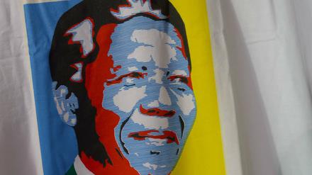 Konterfei Nelson Mandelas auf einen T-Shirt  
