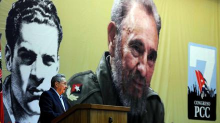 Der 84-jährige Staatschef sprach beim siebten Kongress der Kommunistischen Partei in Havanna.