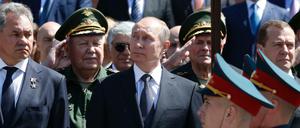 Russlands Präsident Wladimir Putin warf der Nato am Mittwoch Aggressivität vor.