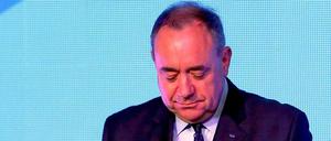 Der schottische Ministerpräsident Alex Salmond tritt von der politischen Bühne ab.