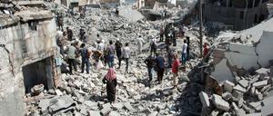 In die Steinzeit zurückgebombt: Aleppo war mal wirtschaftliches Zentrum Syriens. Nun liegt weiter Teil der Stadt in Schutt und Asche.