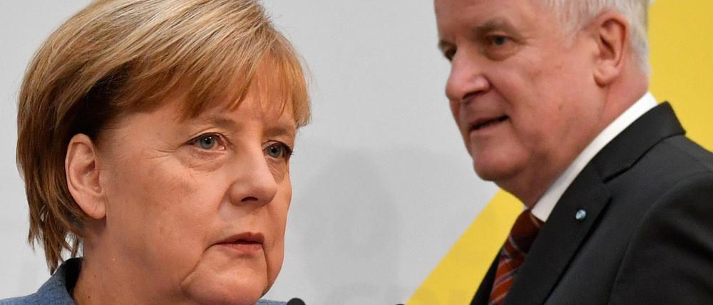 Kanzlerin Merkel und CSU-Chef Seehofer in Berlin.