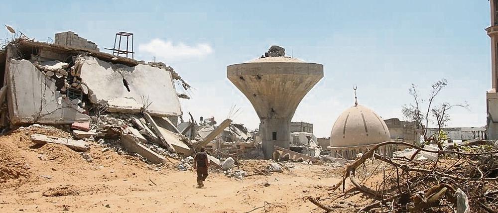 Schutthaufen: Bomben zerstörten im Krieg 2014 auch einen Wasserturm in Gaza. 