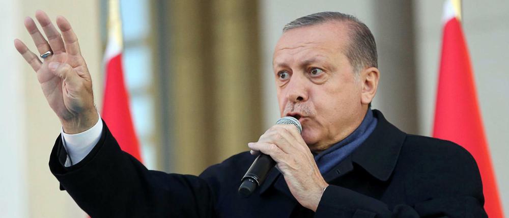 Präsident Erdogan am Montag bei einer Ansprache vor Anhängern in Ankara.