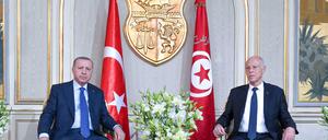 Präsident Erdogan hat sich mit Tunesiens Machthaber Saied getroffen