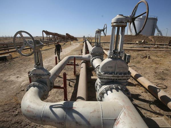 Inzwischen kontrollieren irakische Einheiten einige wichtige Ölfelder in der Region.