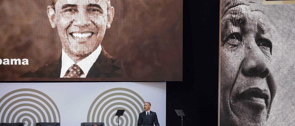 Der ehemalige US-Präsident Barack Obama sprach bei den Feierlichkeiten in Südafrika.
