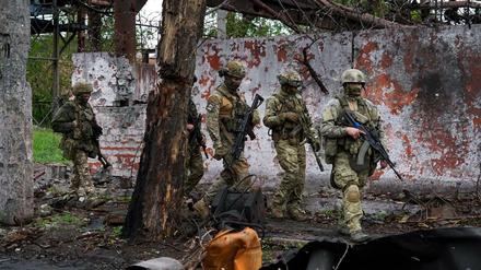 Die russische Führung schickt neben der regulären Armee auch Einheiten der Nationalgarde in die „militärische Spezialoperation“.