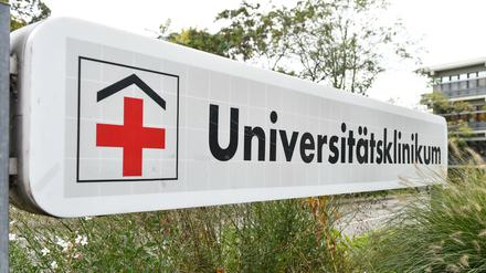 Das Gesamtdefizit der Universitätsklinika belief sich in den Jahren 2012 und 2013 auf mehr als 250 Millionen Euro.