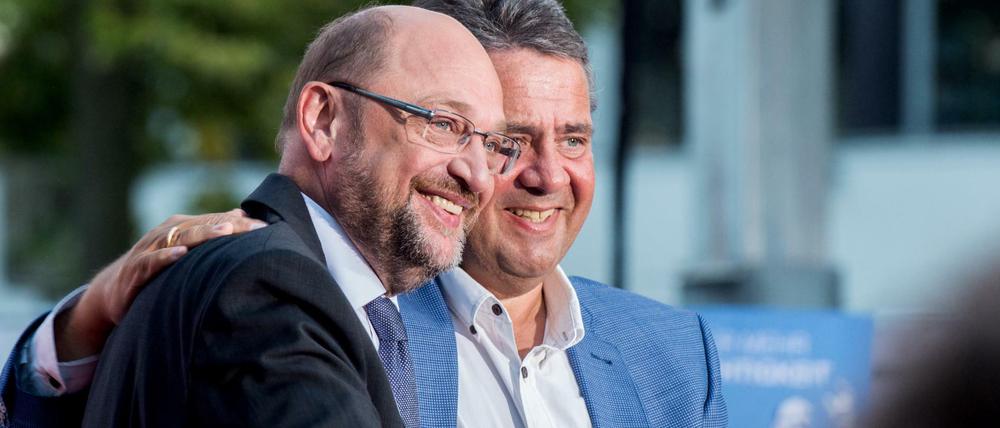Sommerfrische. Sie treten im SPD-Wahlkampf nicht oft zusammen auf. In Sigmar Gabriels Heimat Salzgitter-Bad reiste Martin Schulz aber doch. 