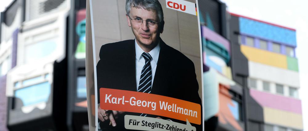 Der CDU-Bundestagsabgeordnete Karl-Georg Wellmann am 12.08.2013 auf einem Plakat in Berlin-Steglitz