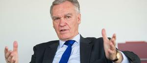 Jörg Ziercke, scheidender Präsident des Bundeskriminalamtes, warnt vor islamistischen Terror in Deutschland.