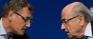 Fifa-Generalsekretär Jerome Valcke (links) mit Fifa-Präsident Sepp Blatter