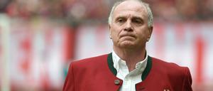 Erklärt sich. Uli Hoeneß wird als Aufsichtsratschef des FC Bayern zurücktreten.