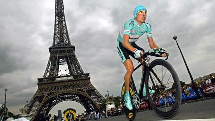 2003 startete die Tour de France in Paris. Es war die 100. und die letzte, bei der Jan Ullrich dem Sieg noch einmal ganz nahe kam.