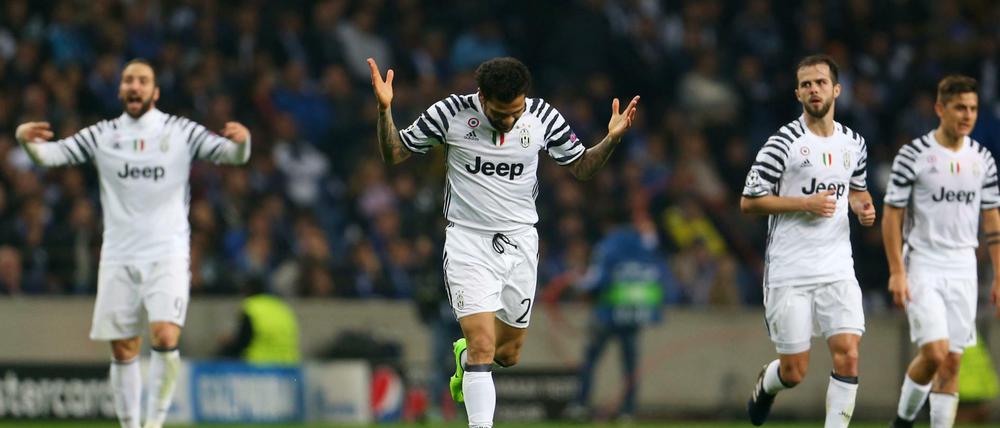 Dani Alves traf zum 2:0 für die Turiner.