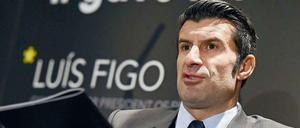 Viel Hochglanz, wenig Konzept: Fifa-Kandidat Luis Figo mit seinem Wahlprogramm im Londoner Wembley-Stadion.