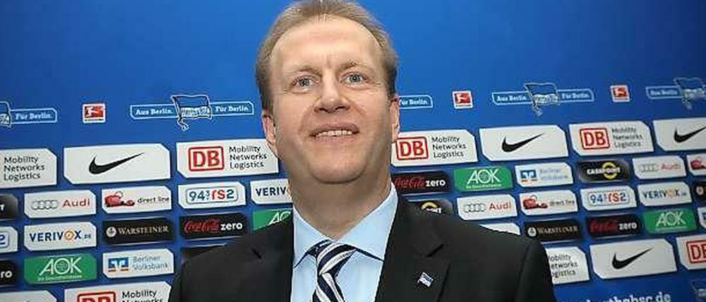 Ingo Schiller, Geschäftsführer Finanzen bei Hertha BSC, konnte einen gewinn von 13.4 Millionen Euro verkünden.