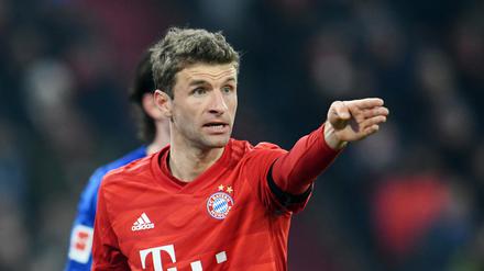 "Ich will, dass wir richtig angreifen, diesen Lauf, den wir aktuell haben, fortführen" - Thomas Müller fing seine Aussagen zu Transfersummen am Sonntag wieder ein. 